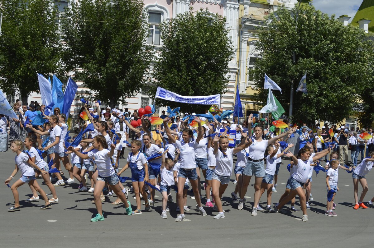 Выступление детских и юношеских коллективов на фестивале Вольской ухи -2019.