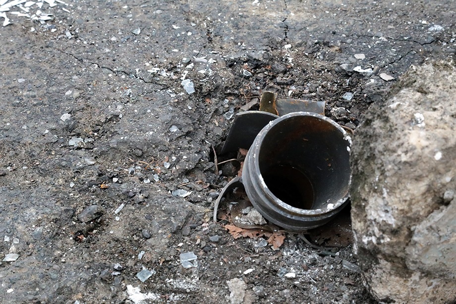 В Степанакерте после бесконечных бомбёжек буквально не осталось ни одного живого места.Фото: Ростислав Журавлёв/Octagon.Media