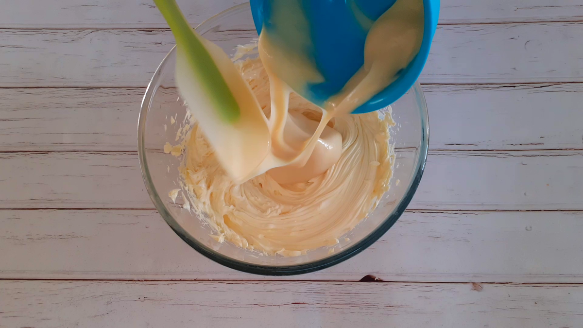 Фисташковый крем для торта – простой и вкусный рецепт, как приготовить пошагово