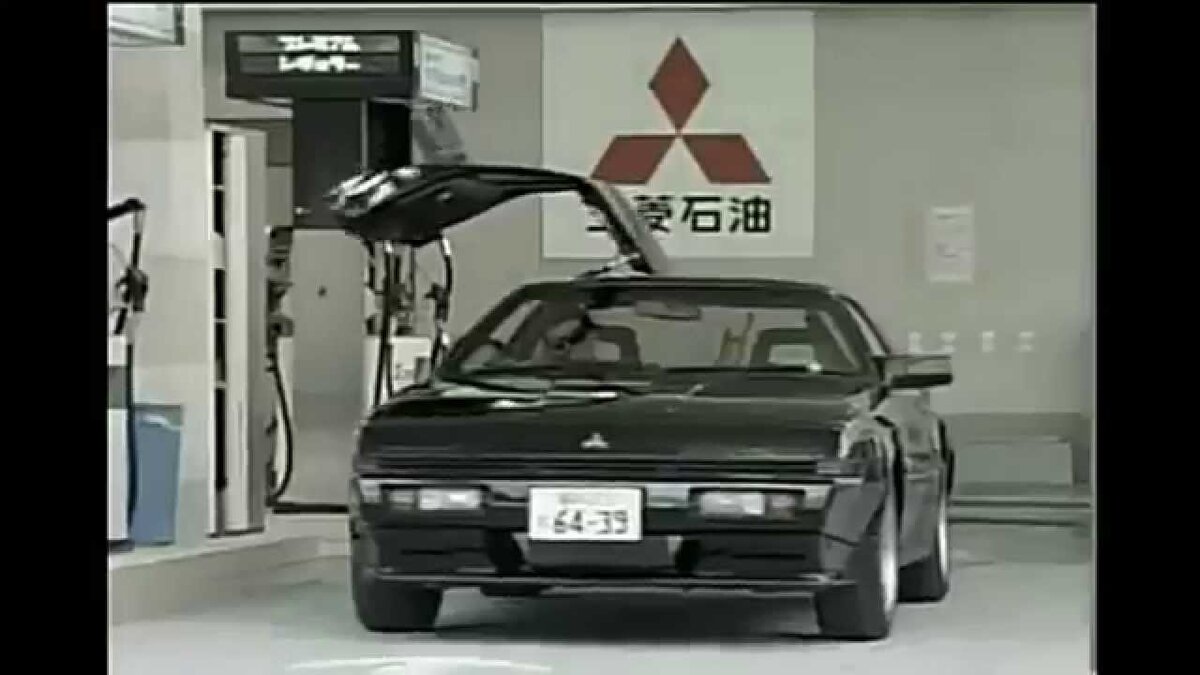 Одни тюнеры установили на Starion "Крылья чайки". Выглядит красиво и необычно