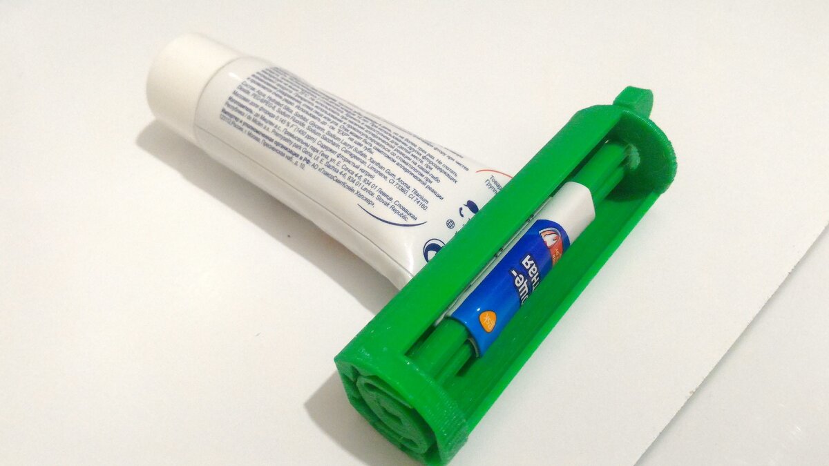 Выдавливатель зубной пасты.