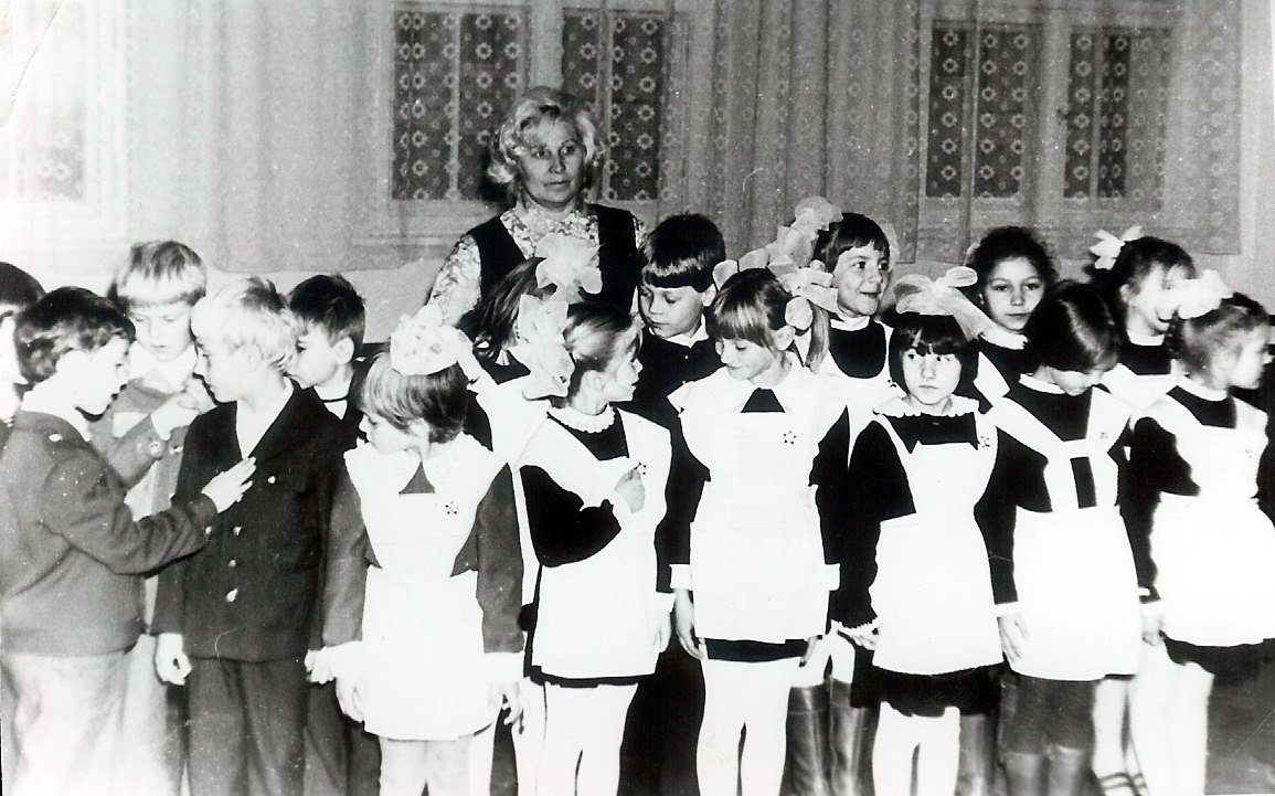 Вступление в ряды октябрят. Фото из открытого доступа в Интернет