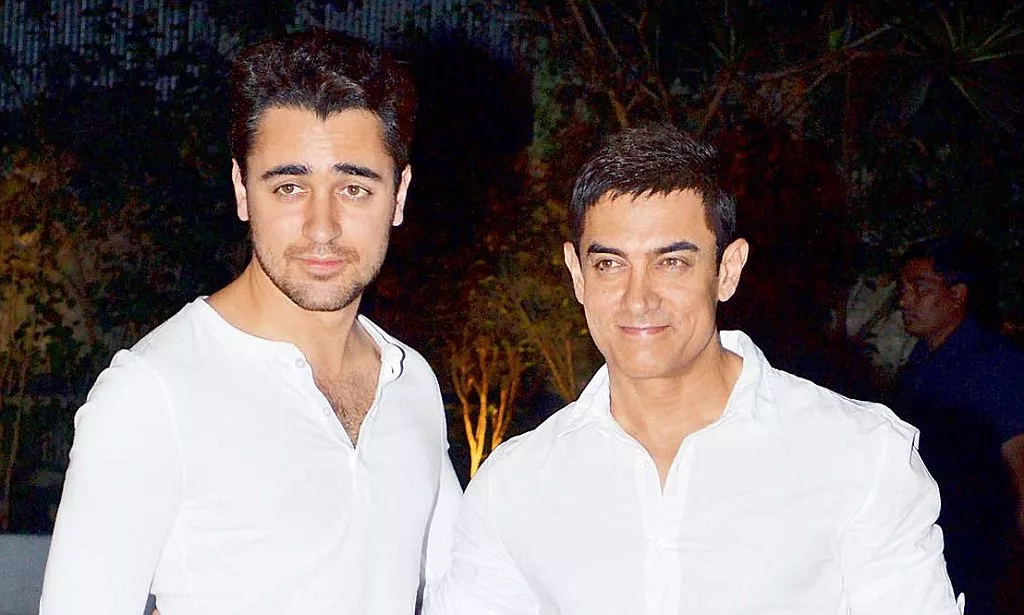 Имран Кхан с Аамиром Кханом.