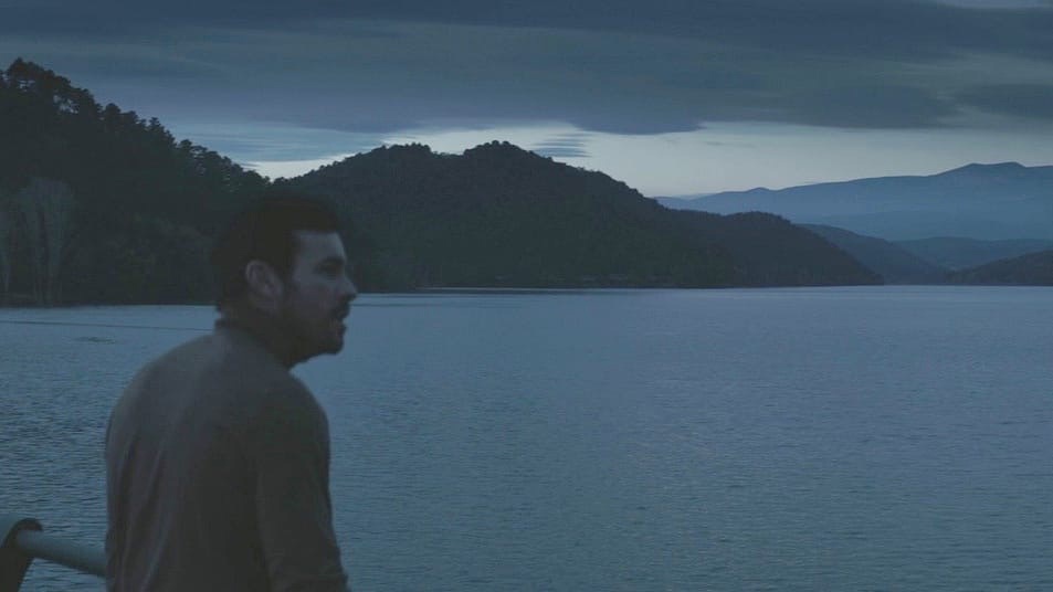 Видишь детектив? А его... Нет