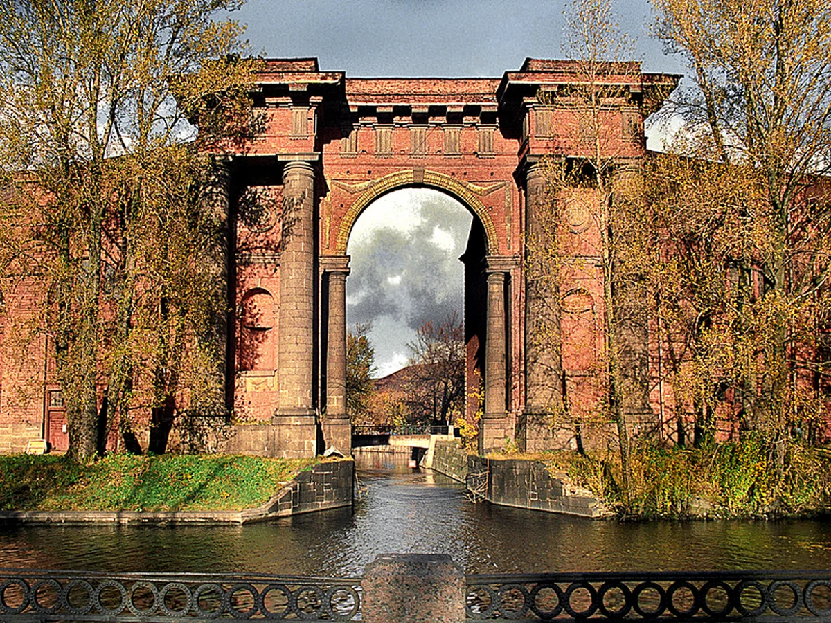 Новая голландия в санкт петербурге старые