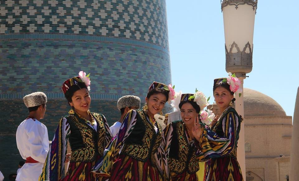 Средняя Азия люди. Хорезм Национальная одежда. Территория Туркмении и Узбекистана. Платье для весны в средней Азии.