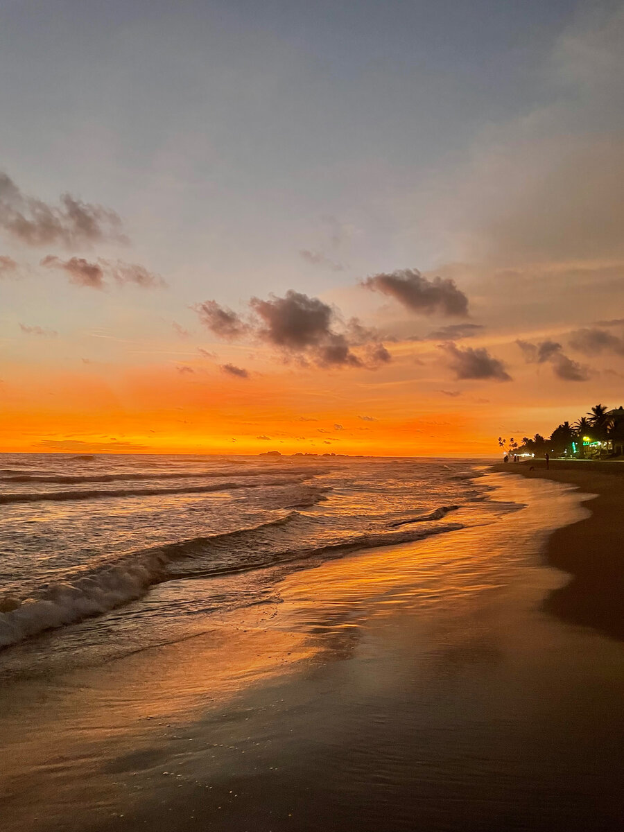 закат в Хиккадуве