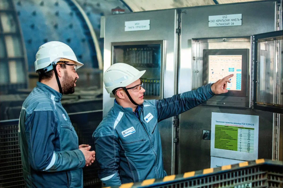 Мельница на Талнахской обогатительной фабрике. Фото: Марина Пешкова 