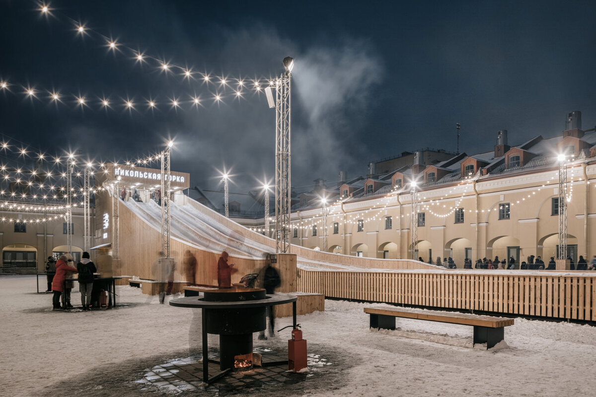 Никольские ряды СПБ зимой. Никольские ряды зимой. Катарсис проект Никольские ряды. Сцена в Никольских рядах.