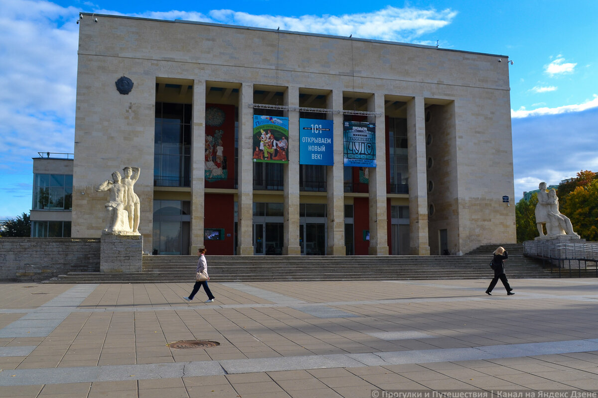Пионерская площадь 1 санкт петербург. Пионерская площадь 1 на карте. Пионерская площадь 1 санкт петербург. Пионерская площадь тюз. Сад тюза спб.