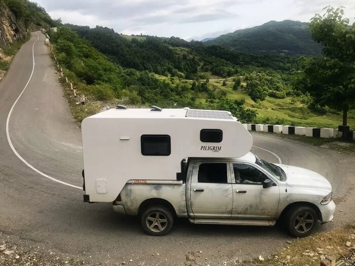 Lance - Truck Camper