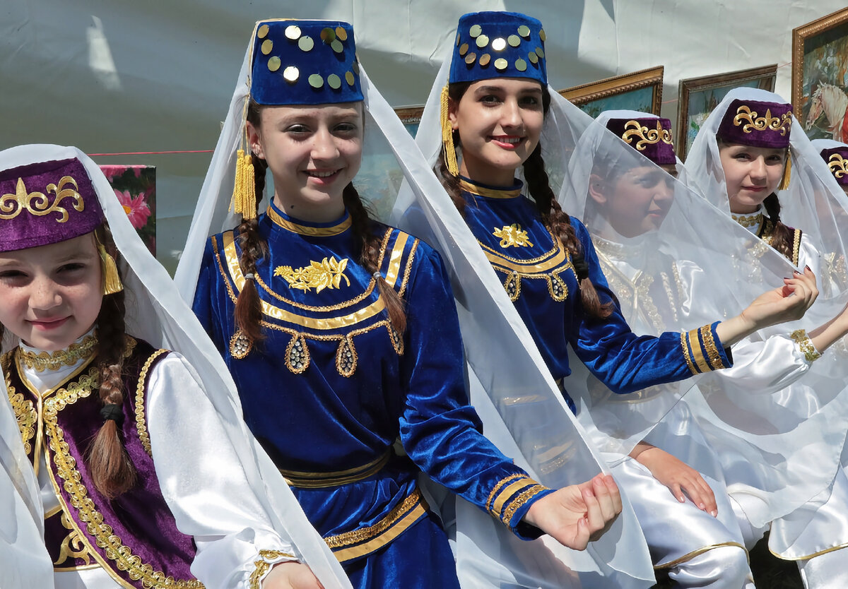 Крымско татарский. Крымские татары крымцы. Дервиза крымскотатарский праздник. Ялыбойские крымские татары. Национальные праздники. Дервиза