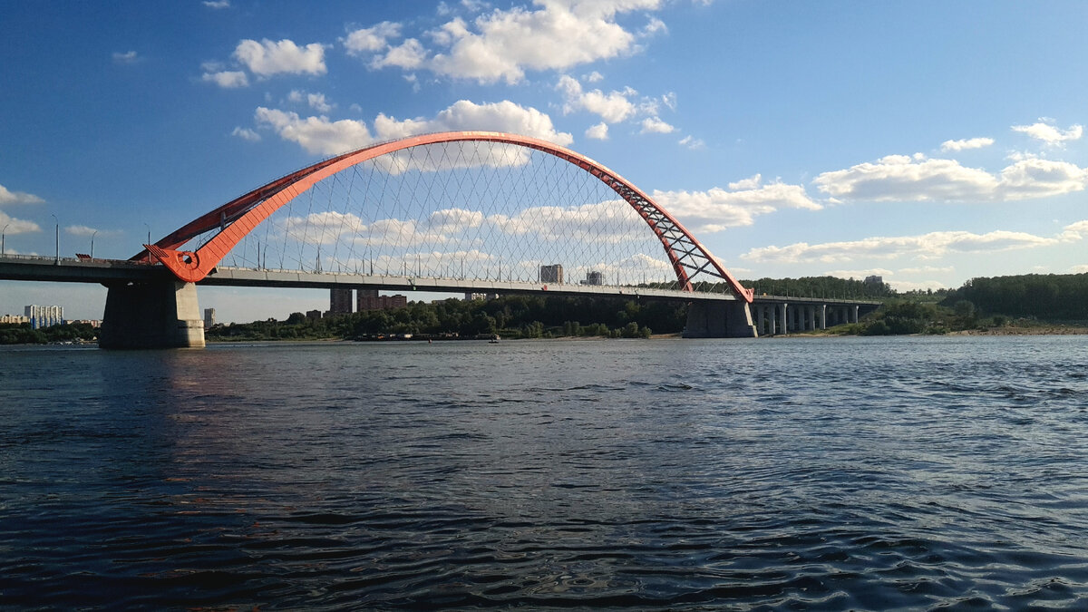 Вид на Бугринский мост со стороны ЖК Европейский берег