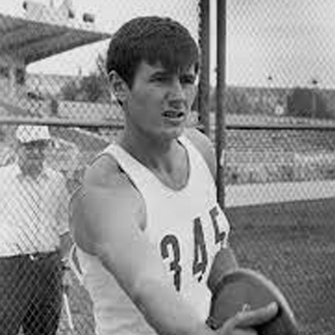 Николай Авилов в юности.