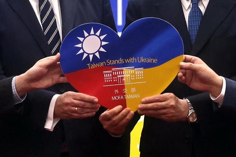 Смысл существования Украины и Тайваня по версии Запада - ослаблять Россию и Китай