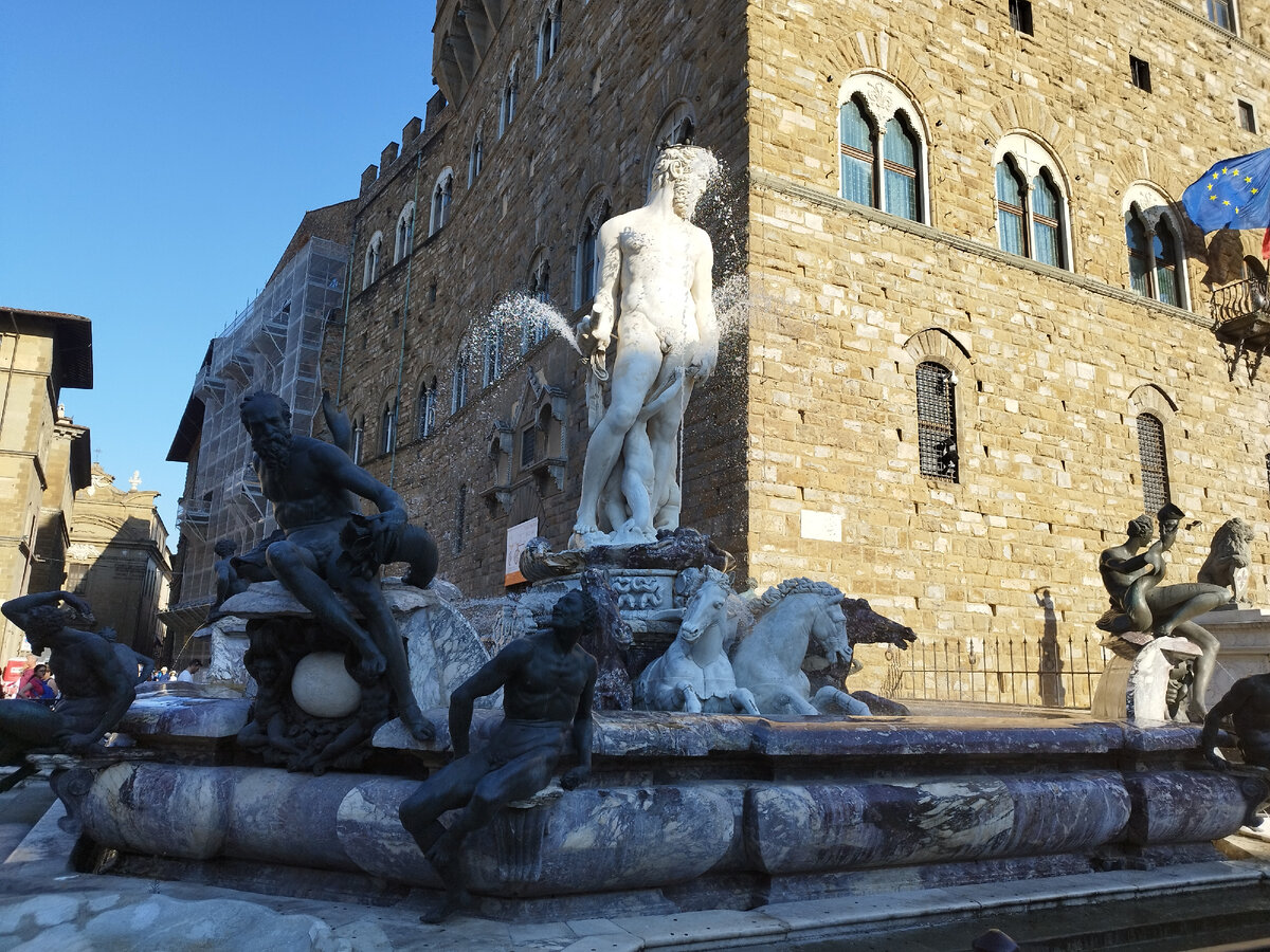 Фонтан "Нептун", Fontana del Nettuno на площади Piazza della Signoria