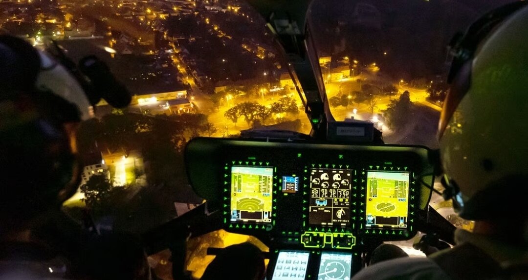 Вертолет DRF Luftrettung  подвергся атаке с помощью лазера