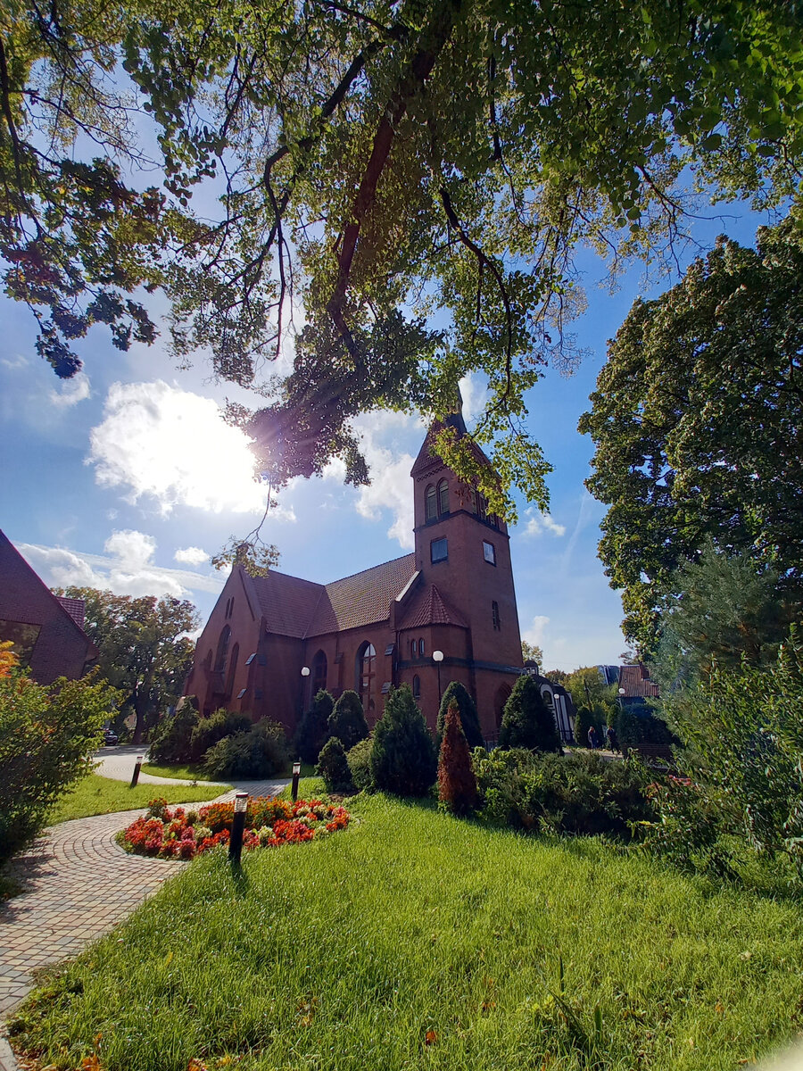 кирха Святого Адальберта