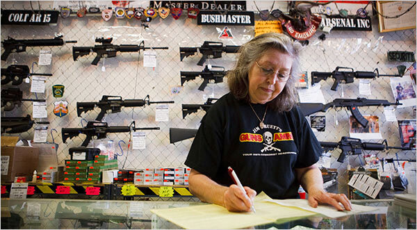 Оружие, рюкзаки, биты. 