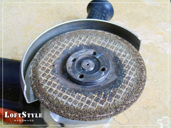 Диск 'лодочка', установленный рисунком внутрь