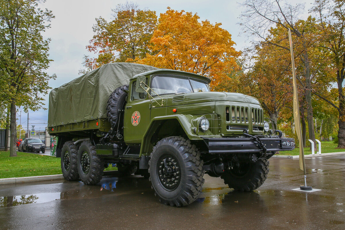 Старый военный ЗИЛ-131 превратили в идеально восстановленного красавца |  Все о грузовиках – Trucksplanet | Дзен