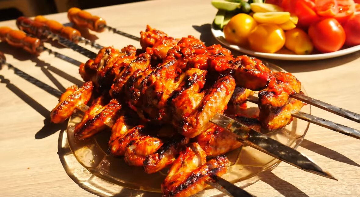 Фото: шашлык с овощами.