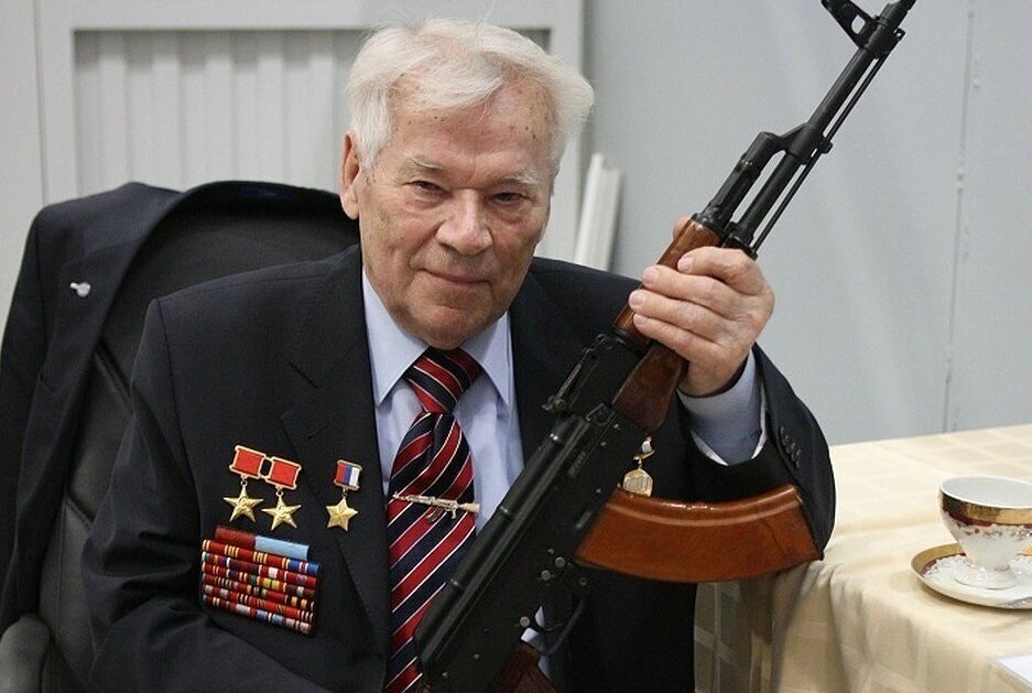 Михаил Тимофеевич Калашников. Изображение взято из открытых источников.