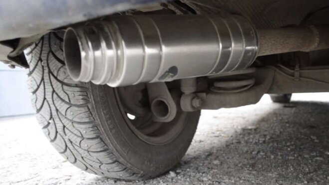 Штатный глушитель вырезаем