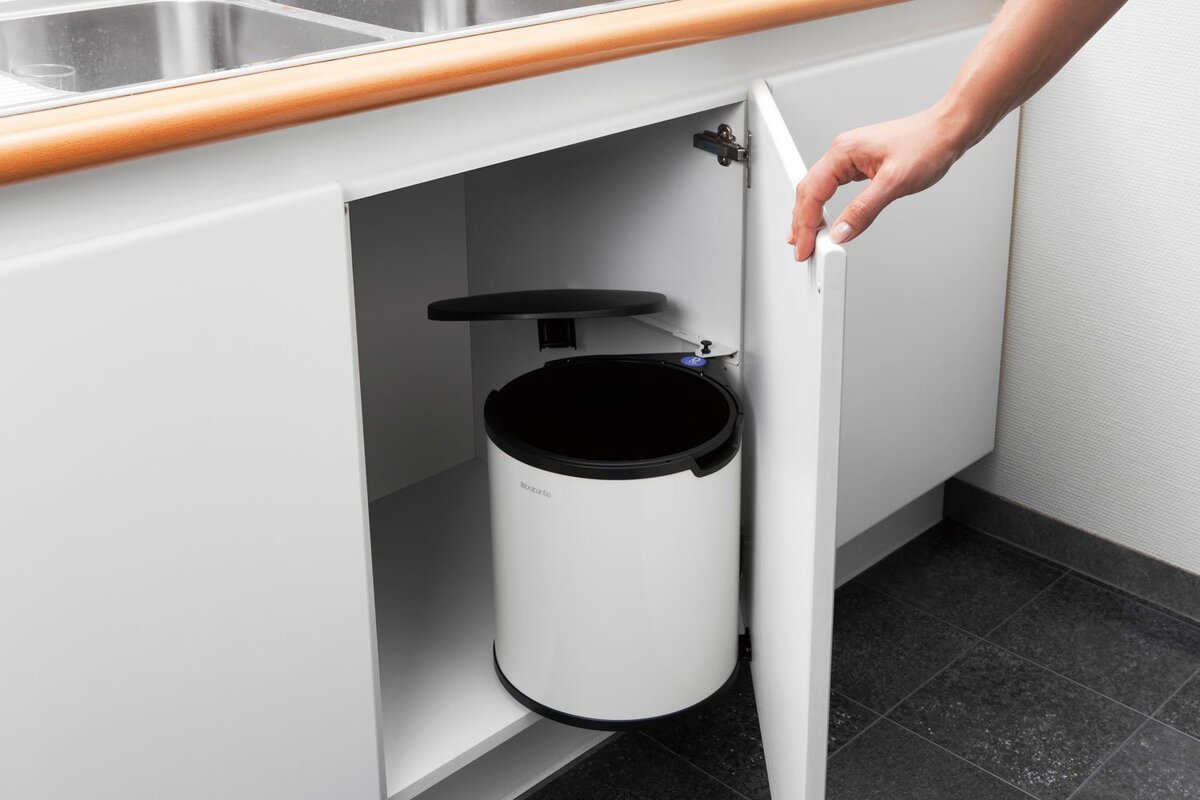 Подвесное ведро, открывается при открытии двери