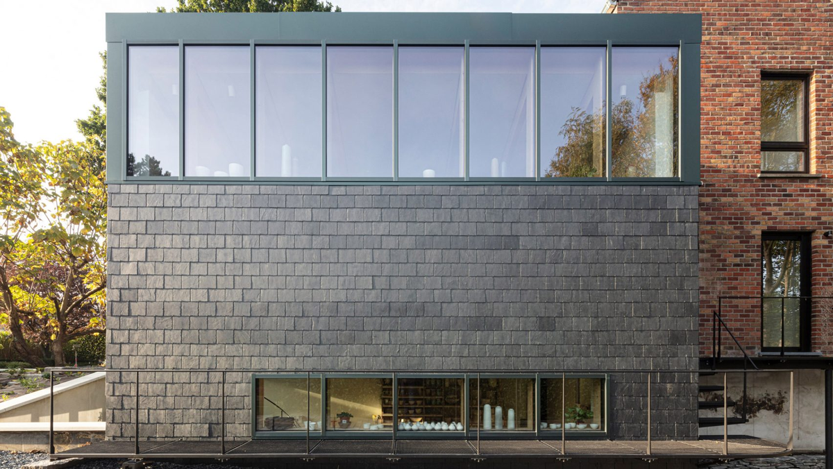 https://static.dezeen.com/uploads/2020/04/clay-studio-bruno-stevens-lava-architecten-belgium_dezeen_hero-1704x959.jpg