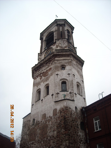 Выборг.Часовая башня. Фото автора 2012 год