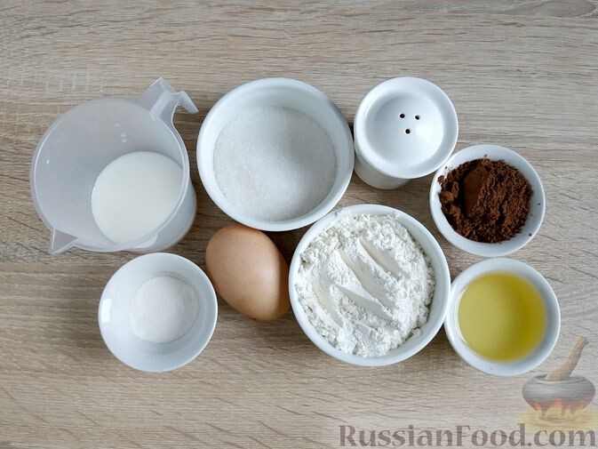 Подготовьте все необходимые ингредиенты для приготовления шоколадного кекса в микроволновке