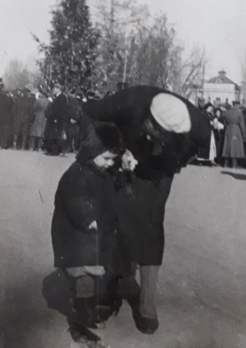 С Днём Победы, воспоминания мамы о войне. Почему меня мама назвала Таней. |  Азбука Семьи | Дзен