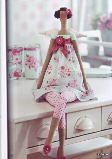 Какую ткань используют для куклы Тильда? - статья на блоге интернет-магазина тканей Атлас