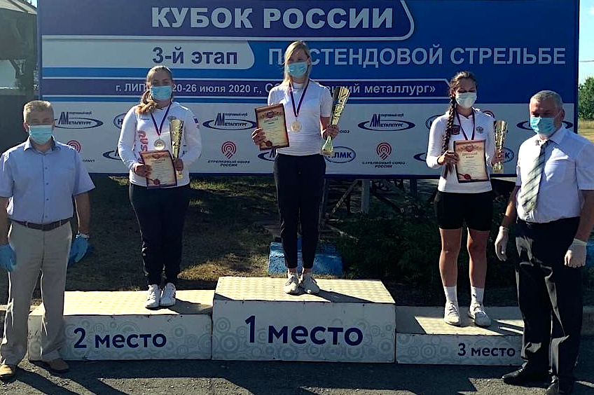 Пьедестал почёта у женщин в упражнении скит