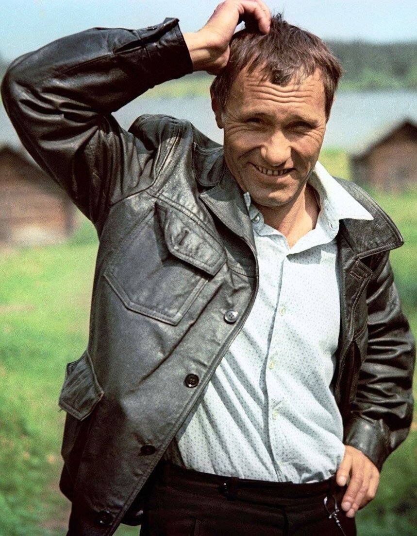 Василий Макарович Шукшин (25.07.1929 - 02.10.1974)
