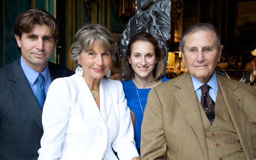 Владельцы бренда