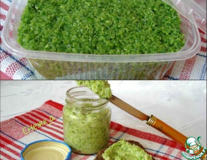 Аджика из чесночных стрелок. Паста из чесночных стрелок. Намазка из чесночных стрелок на зиму. Паста из чесночных стрелок. Паста из стрелок чеснока.