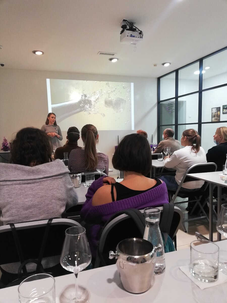 Мастер-класс и та самая девушка-сомелье