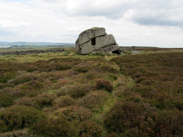 Хитчинг Камень. Автор:  Chris Heaton. Attribution-ShareAlike 2.0 Generic (CC BY-SA 2.0)
Источник фото: https://www.geograph.org.uk/photo/2509786