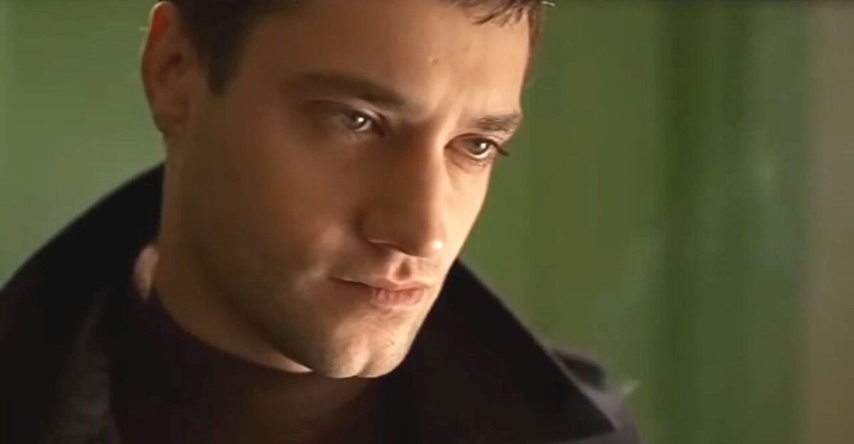 Роман Полянский. Кадр из кинофильма "Предатель", 2012 г., режиссер Станислав Титаренко, сценаристы Максим Есаулов, Сергей Майоров. композитор Святослав Курашов. Скриншот кадра