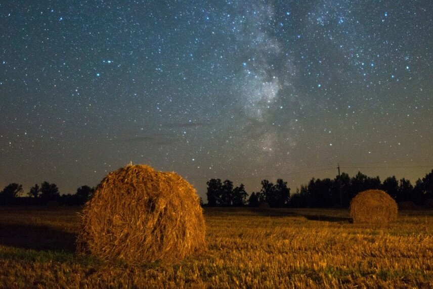 Красота! Ночь в поле. Из свободного источника Интернета