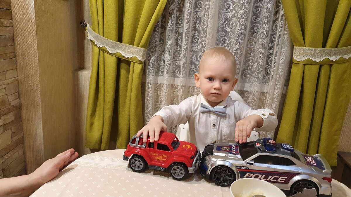 Именинник и подарки 