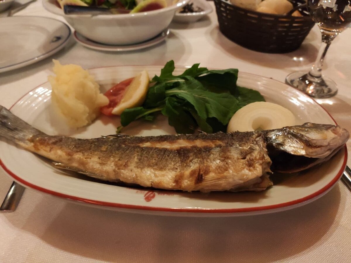 Дорада за 65 лир, Стамбул