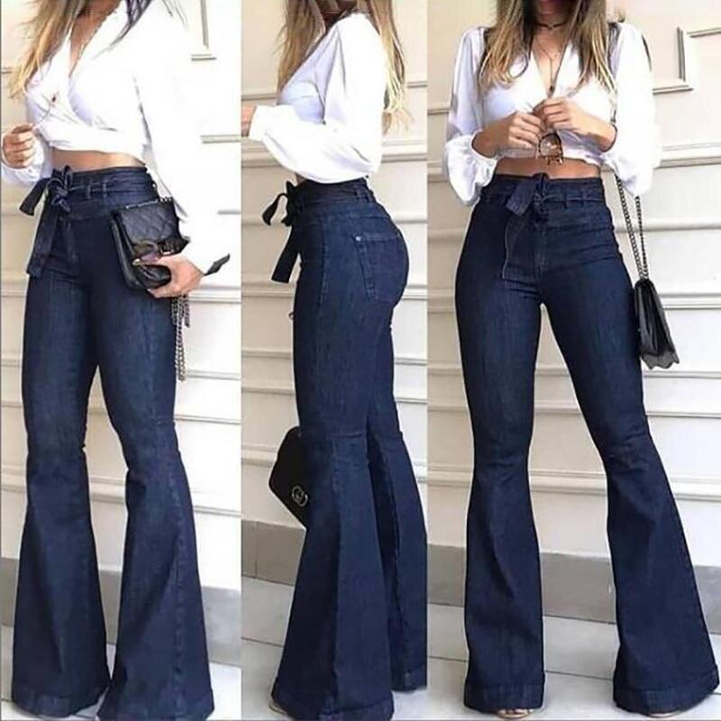 Расклешенные джинсы из 70-х снова в моде. Как и с чем их носить сейчас