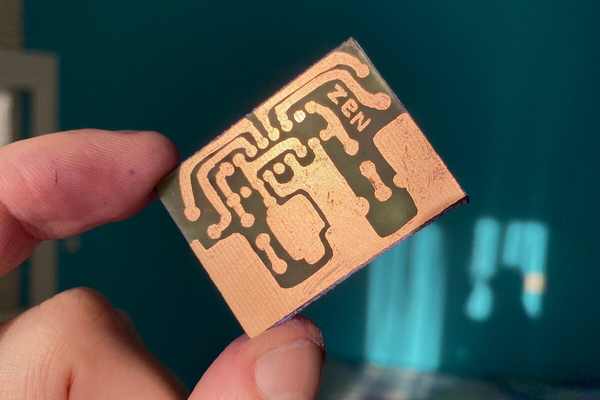 Так выглядит протравленная печатная плата.