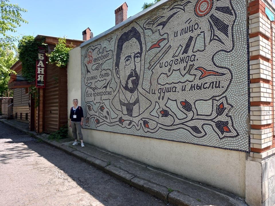 Чехов практически наше все,  хотя нет  пожалуй это верно для Таганрога, Ялты и  Сахалина