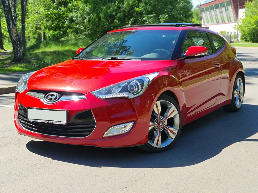 Необычный асиметричный хэтчбек. Источник иллюстрации - auto.ru