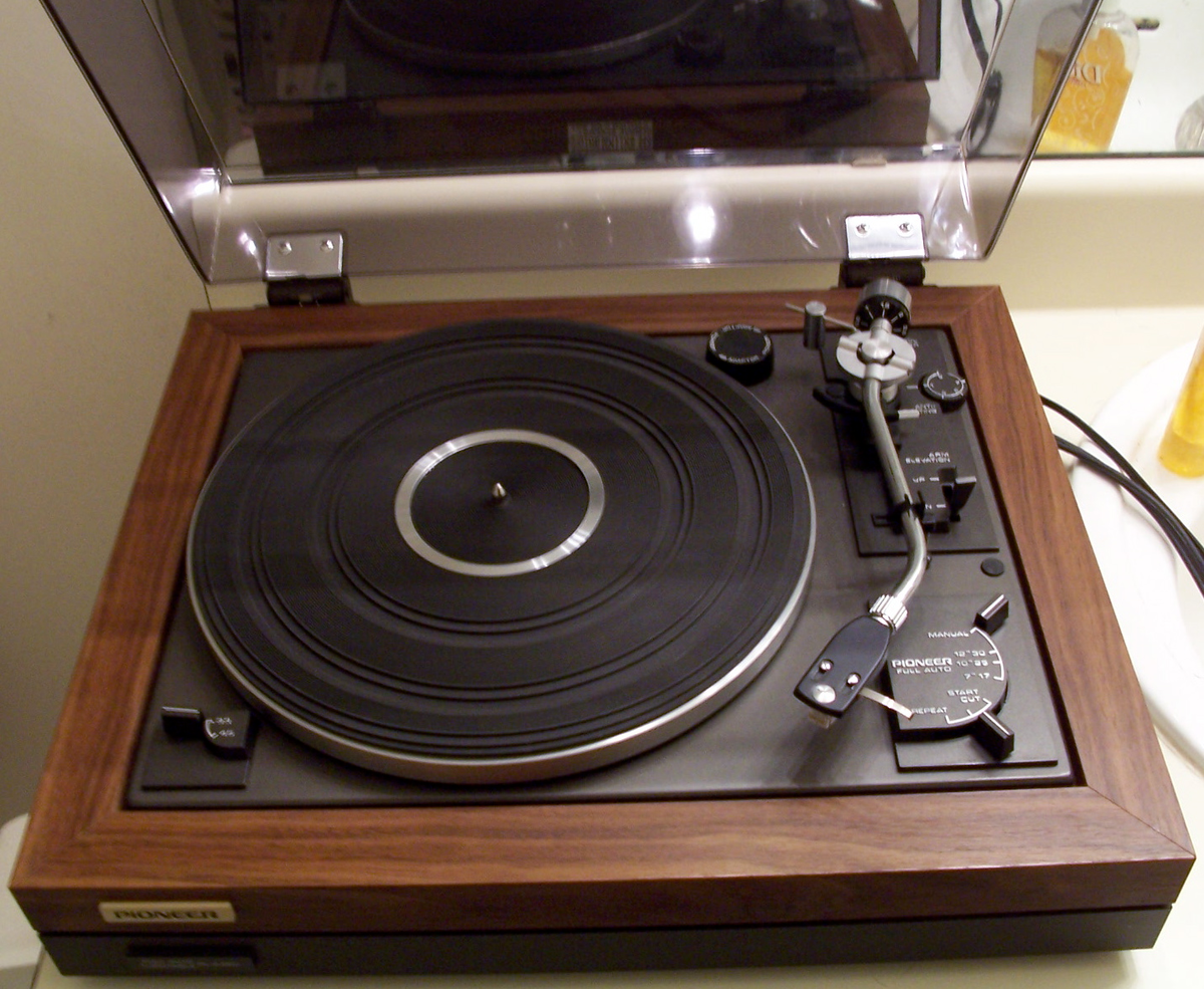 Alive vintage проигрыватель. Pioneer pl - a45d,. Pioneer pl-10. Pioneer pl-540 Turntable. Виниловый Pioneer pl-a315s.