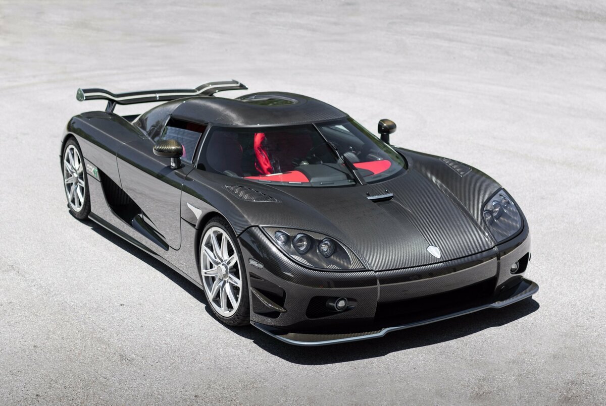 Машина Koenigsegg CCXR Trevita